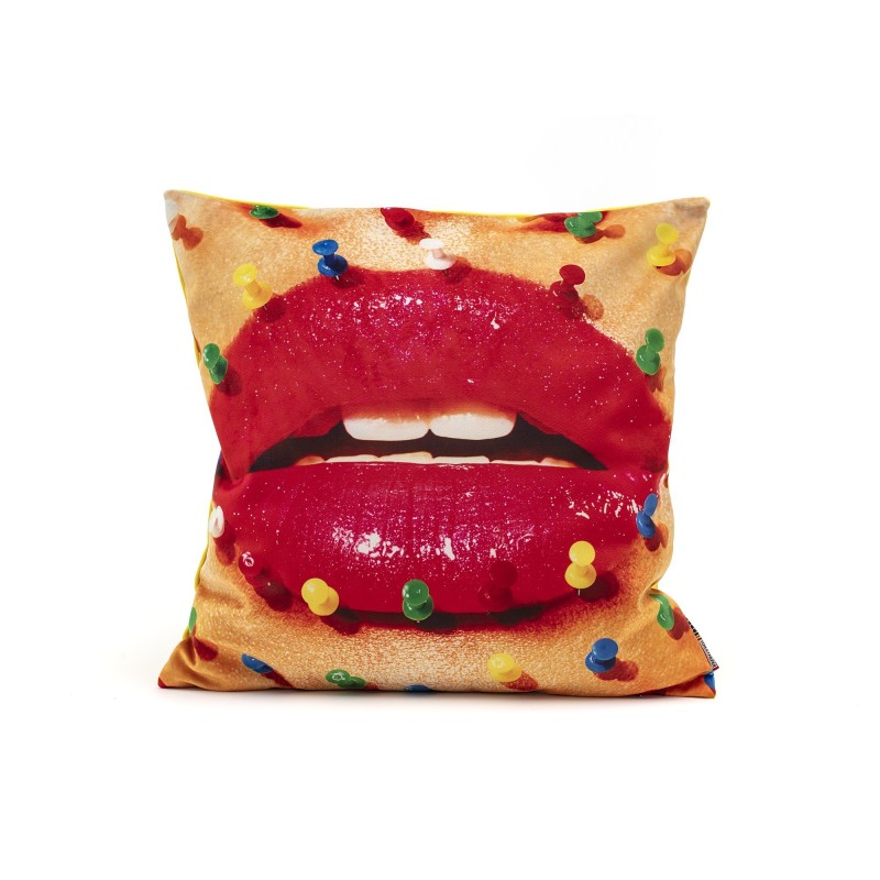 SELETTI Toiletpaper Kussen - Mouth With Pins