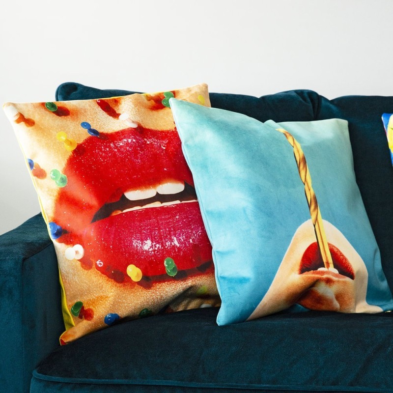SELETTI Toiletpaper Kussen - Mouth With Pins