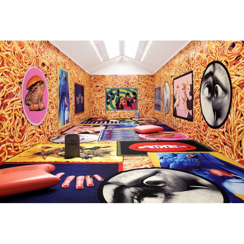 SELETTI Toiletpaper Rond Tapijt - Lipsticks
