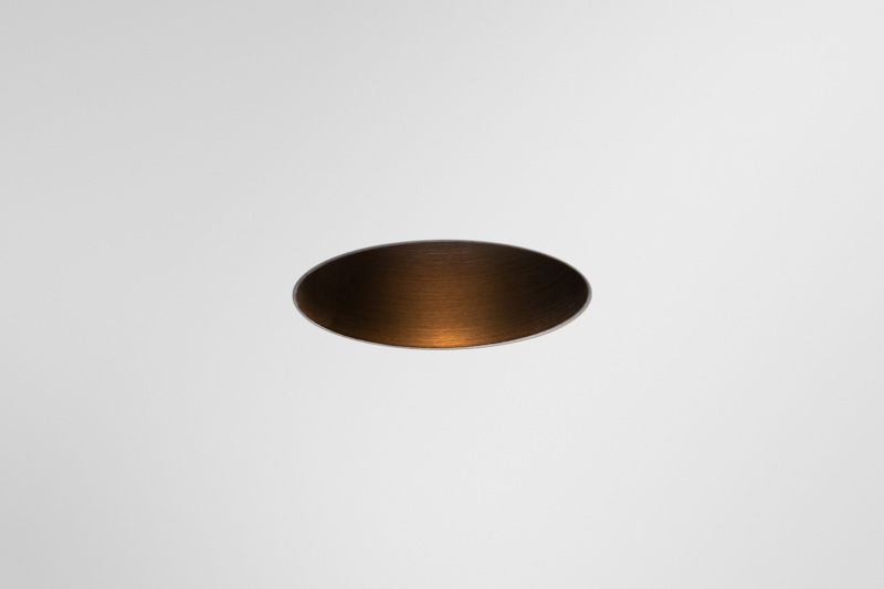 MINUDE-REC-TRIMLESS-49-BLACK-BRUSH-ANO-02.jpg